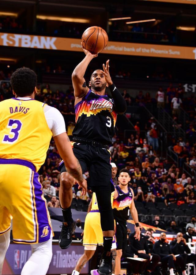 言与行动震 言与行动震