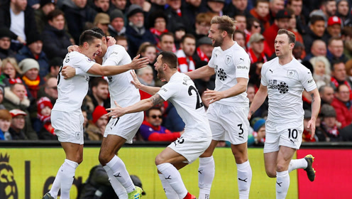 无缘四强 无缘四强