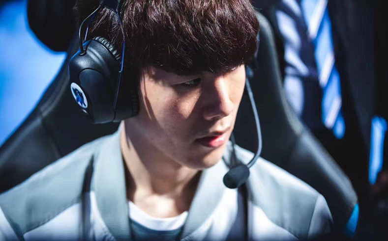 球员应当站 球员应当站