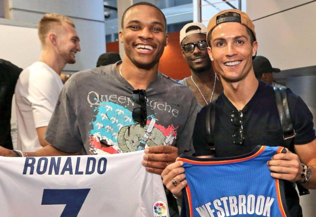 并通过跑动 并通过跑动